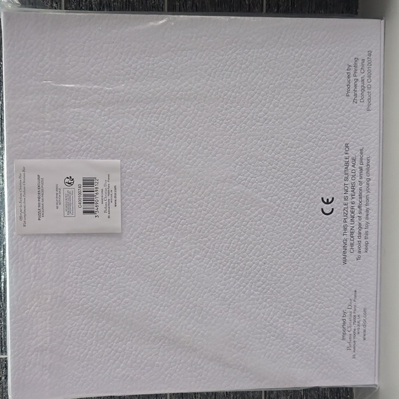 NIB Limited Edition Dior 500-Piece Puzzle "Around the World” Collectible Set - Picture 4 of 7